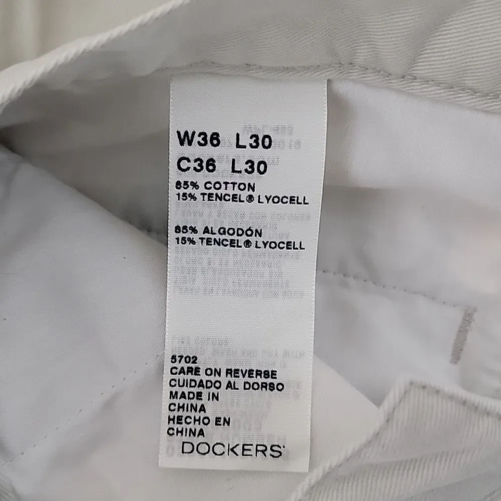 Dockers chinos in light tan Size 36X30